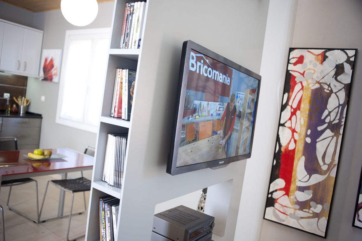 Bricomania 687 Mueble multimedia giratorio p20