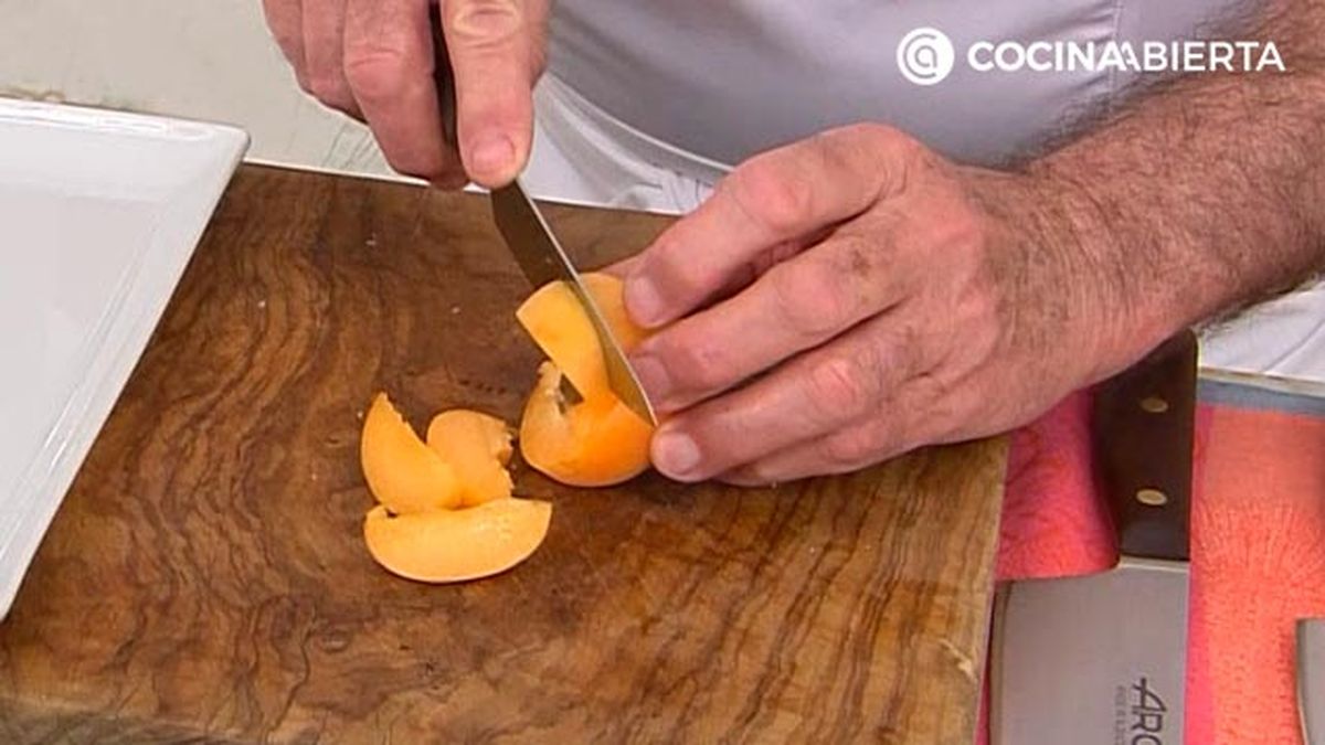 ensalada de espinacas y queso con albaricoques receta karlos arguinano karl67740321 paso3