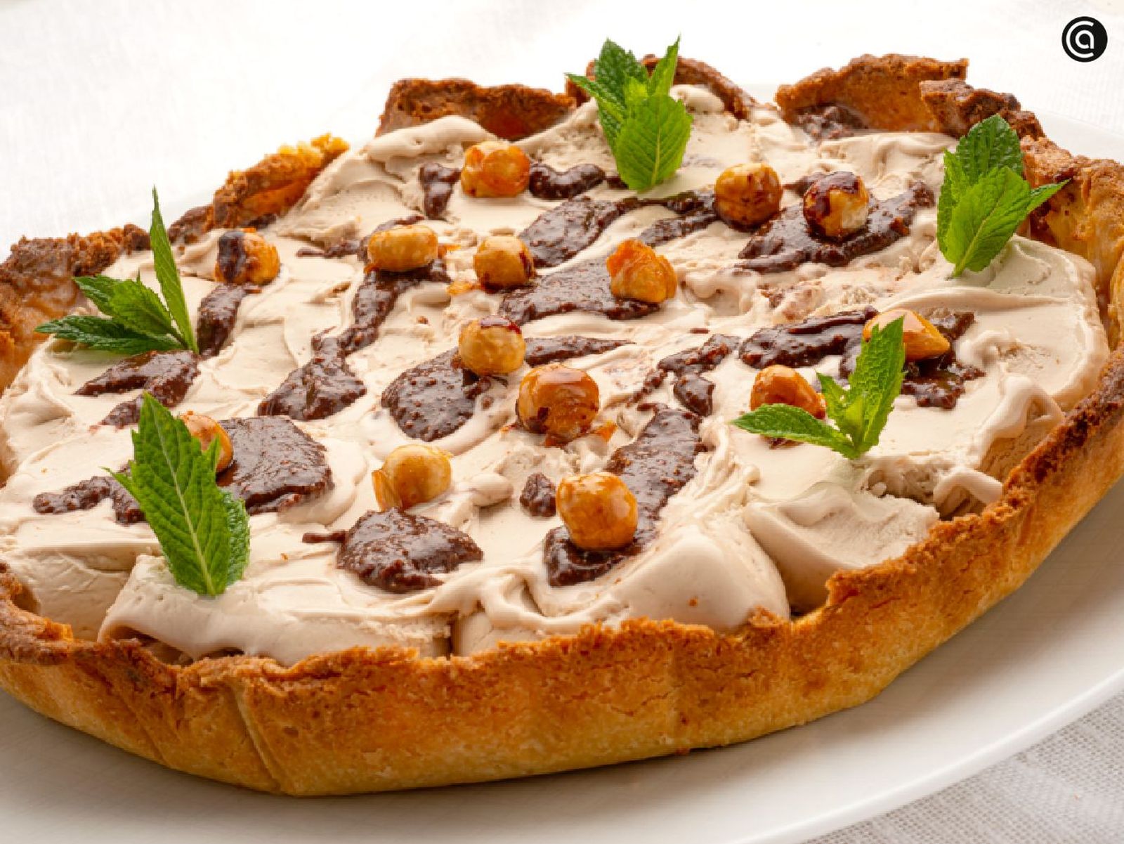 Tarta helada de avellana y praliné, receta de Eva Arguiñano