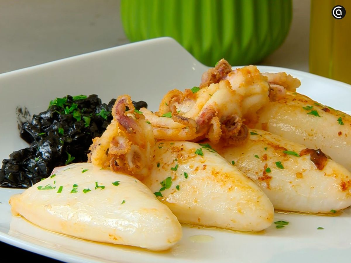 Acompaña los chipirones con la fritada, el falso arroz y los tentáculos crujientes