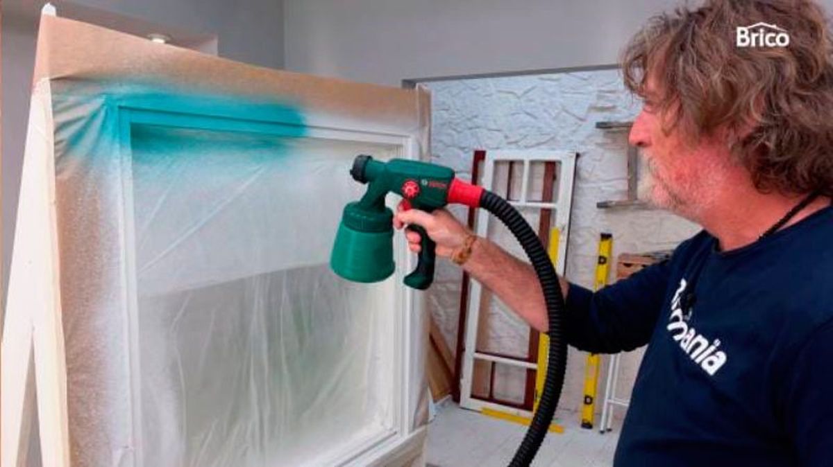 Pintar una ventana de aluminio con pistola