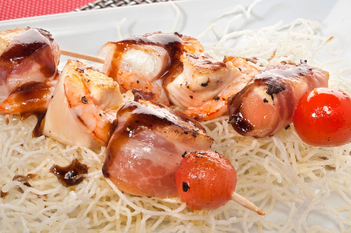 10 A Brochetas de pollo, bacon y gambas xl