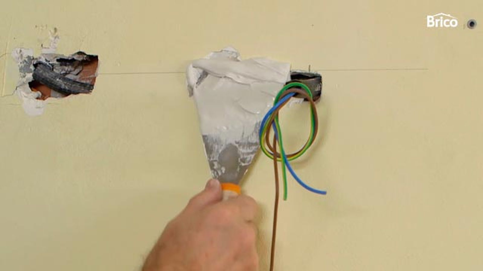 Cómo colocar revestimiento de pared de PVC paso 2 Cómo colocar revestimiento de pared de PVC paso 2