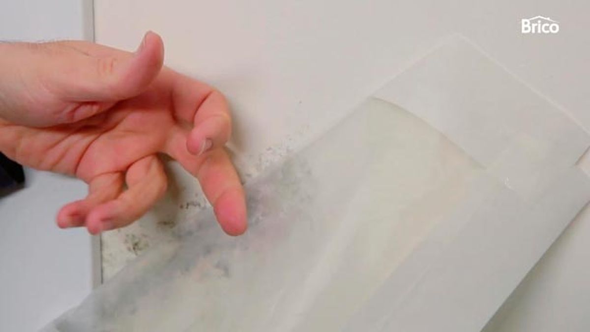 Eliminar humedad por condensación en pared de cocina paso 2