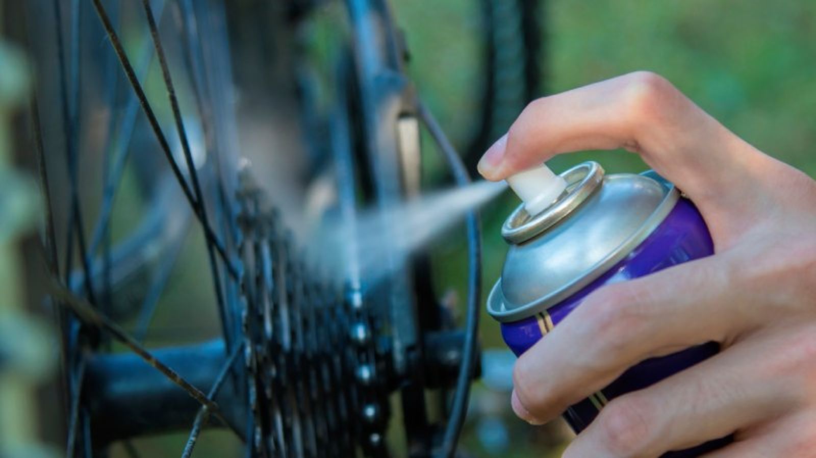 Proteger la bicicleta del polvo y la corrosión Proteger la bicicleta del polvo y la corrosión