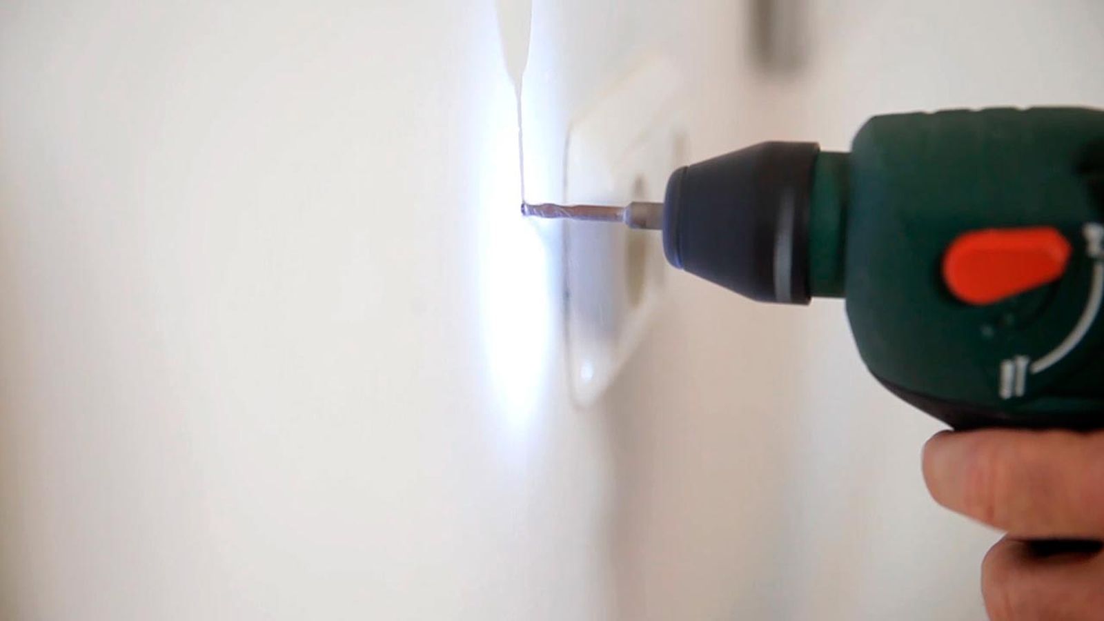 Diferentes tipos de soportes para cargar el móvil paso 2