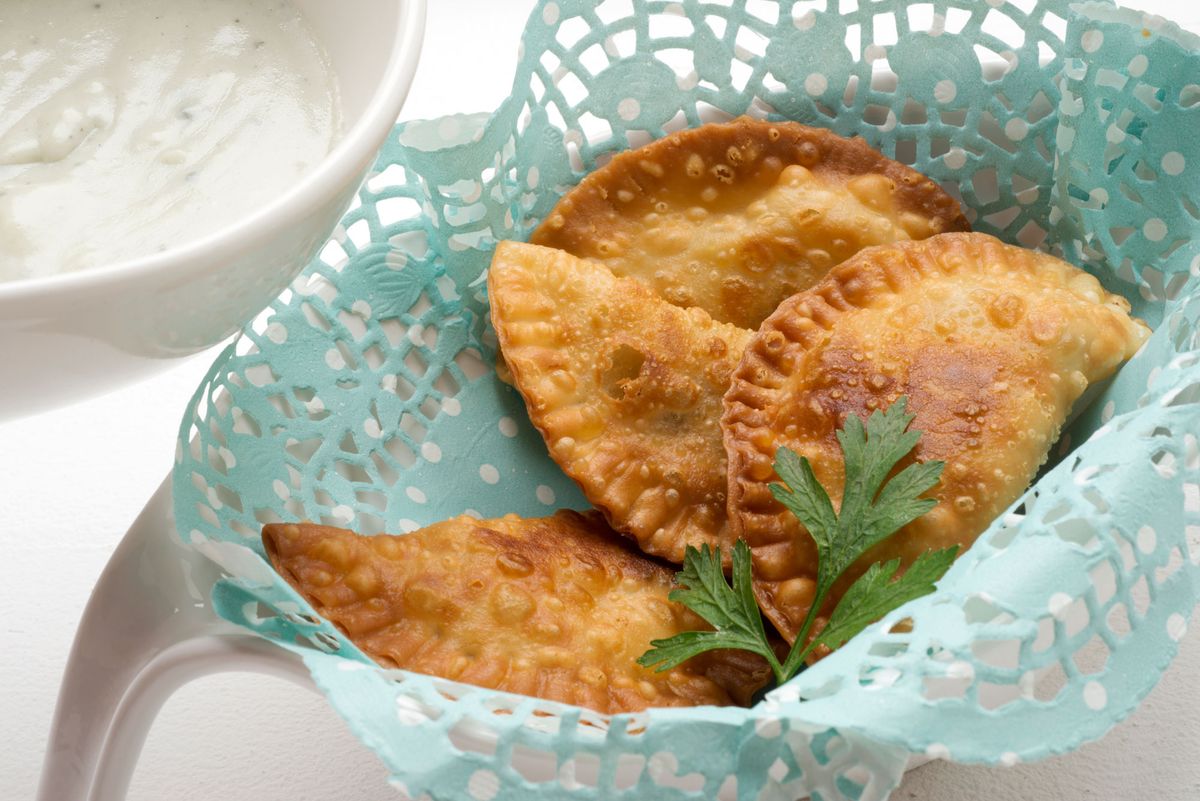 5640 1 Empanadillas de la huerta con salsa de queso (1025) xl