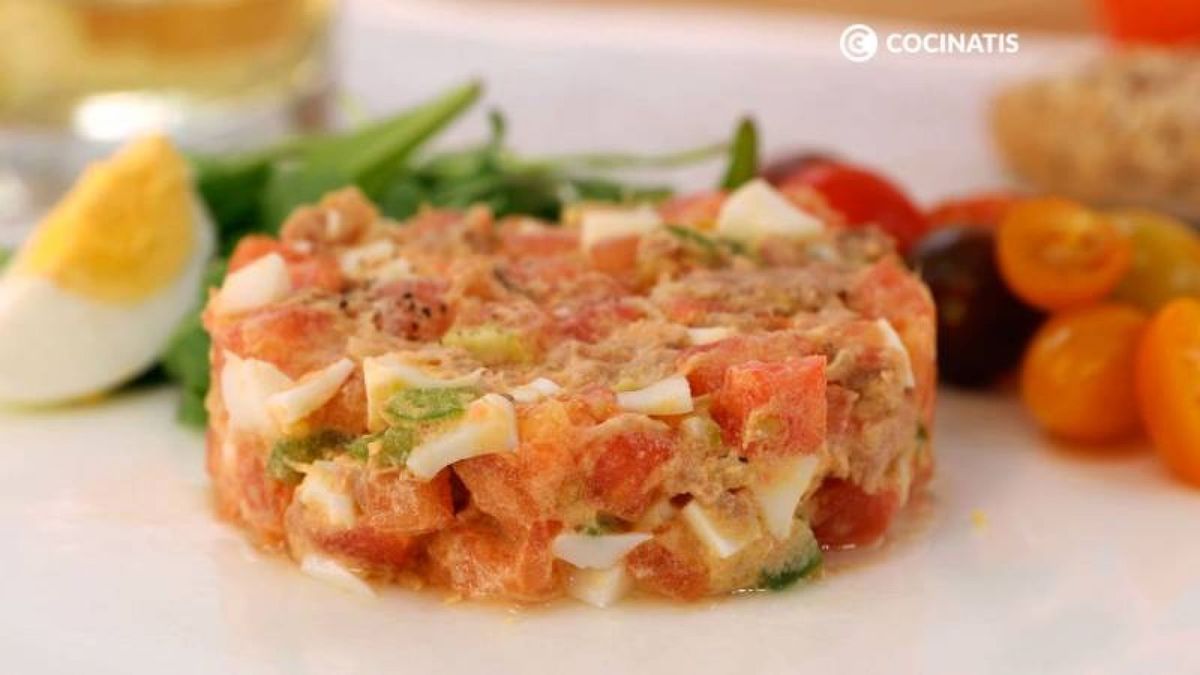 Receta de pipirrana, ensalada de tomate y pimiento   paso 5