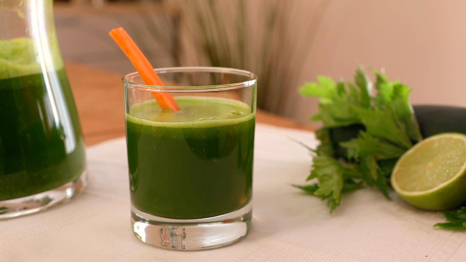 Receta de batido detox verde paso 5 Receta de batido detox verde paso 5