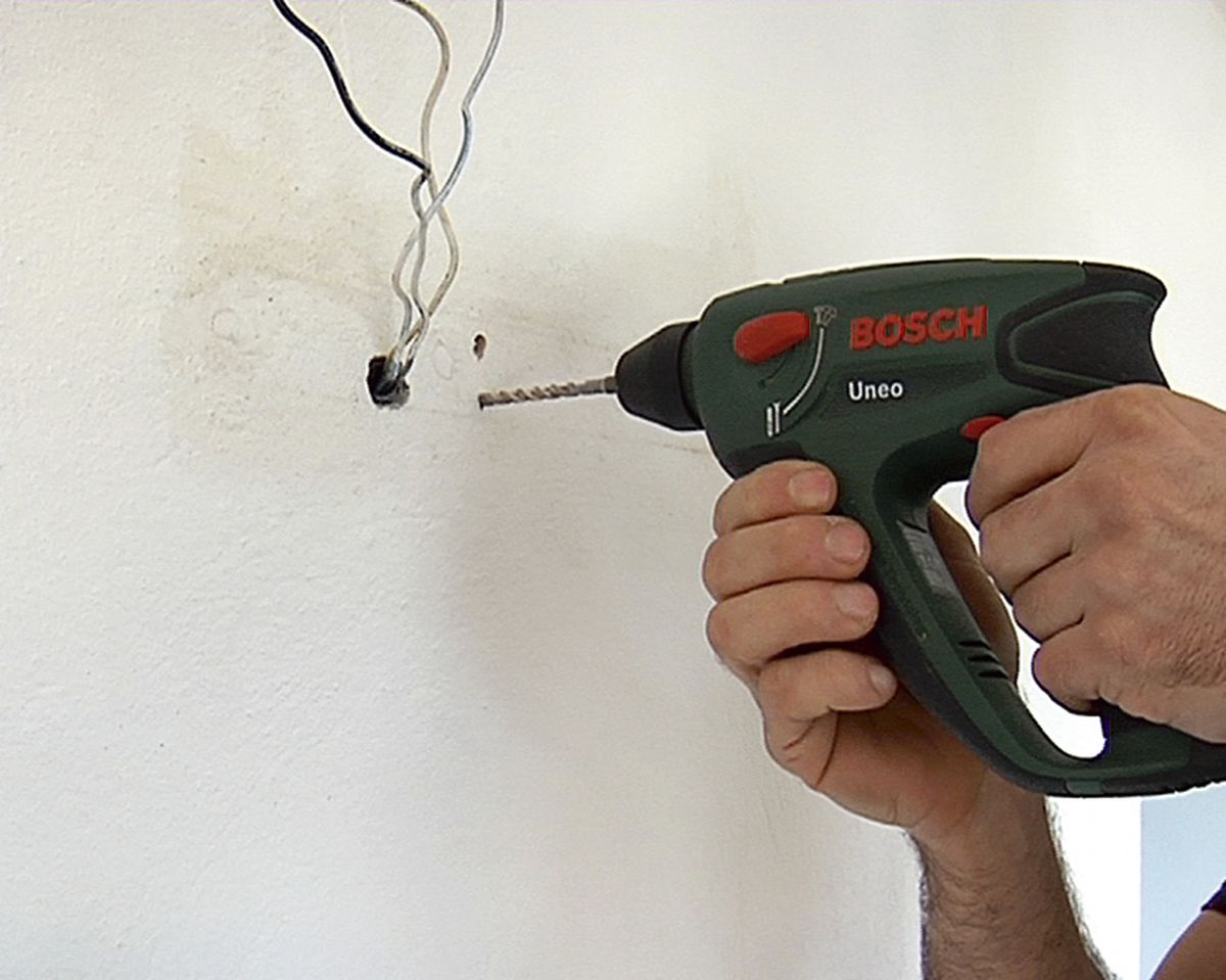 Cambiar aplique de pared paso 5