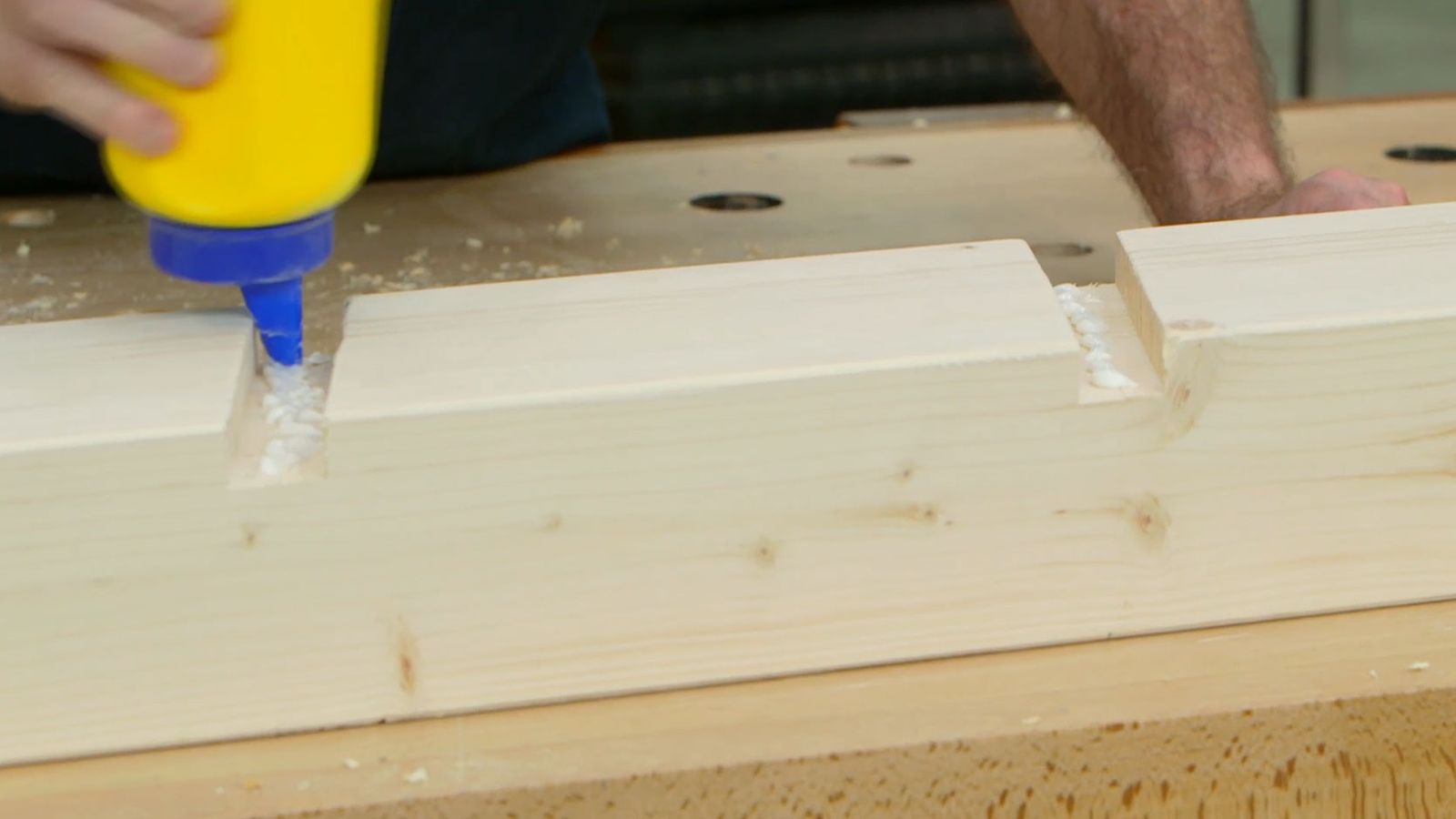 Cómo hacer una escalera de madera para el altillo paso 9