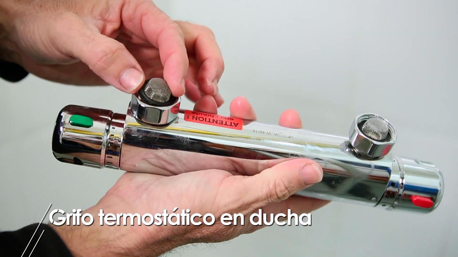 Cómo instalar un grifo termostático en la ducha paso 4 Cómo instalar un grifo termostático en la ducha paso 4