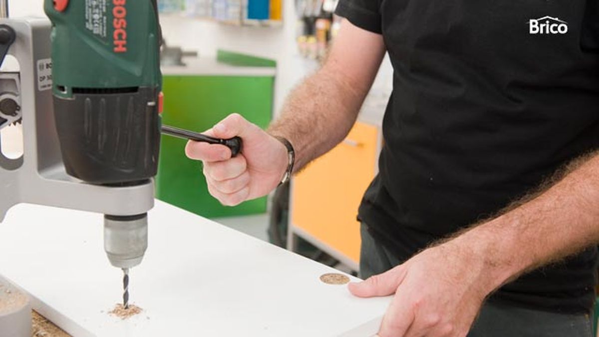 brico 0532 Sustituir puertas cocina paso 3