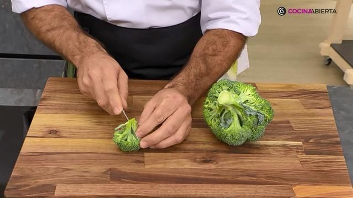 KARL7206 Cortar brocoli