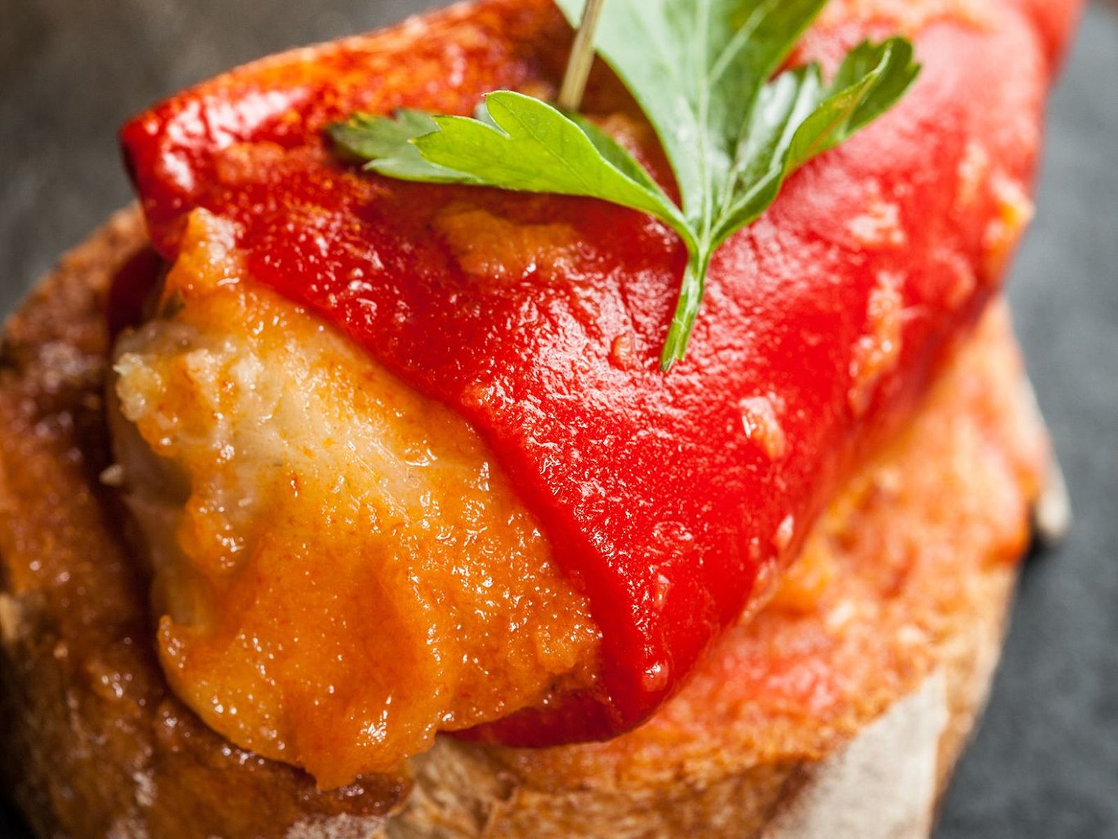 Pimientos rellenos de bacalao