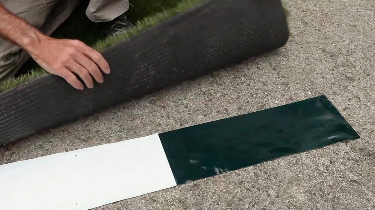 Como unir dos tiras de cesped artificial paso 2