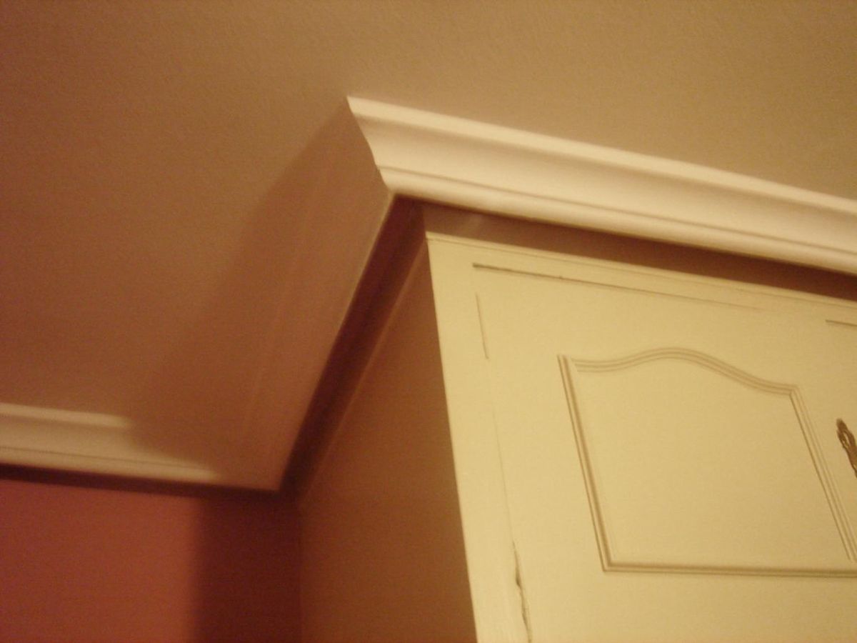 Armario empotrado que se transforma en aseo.