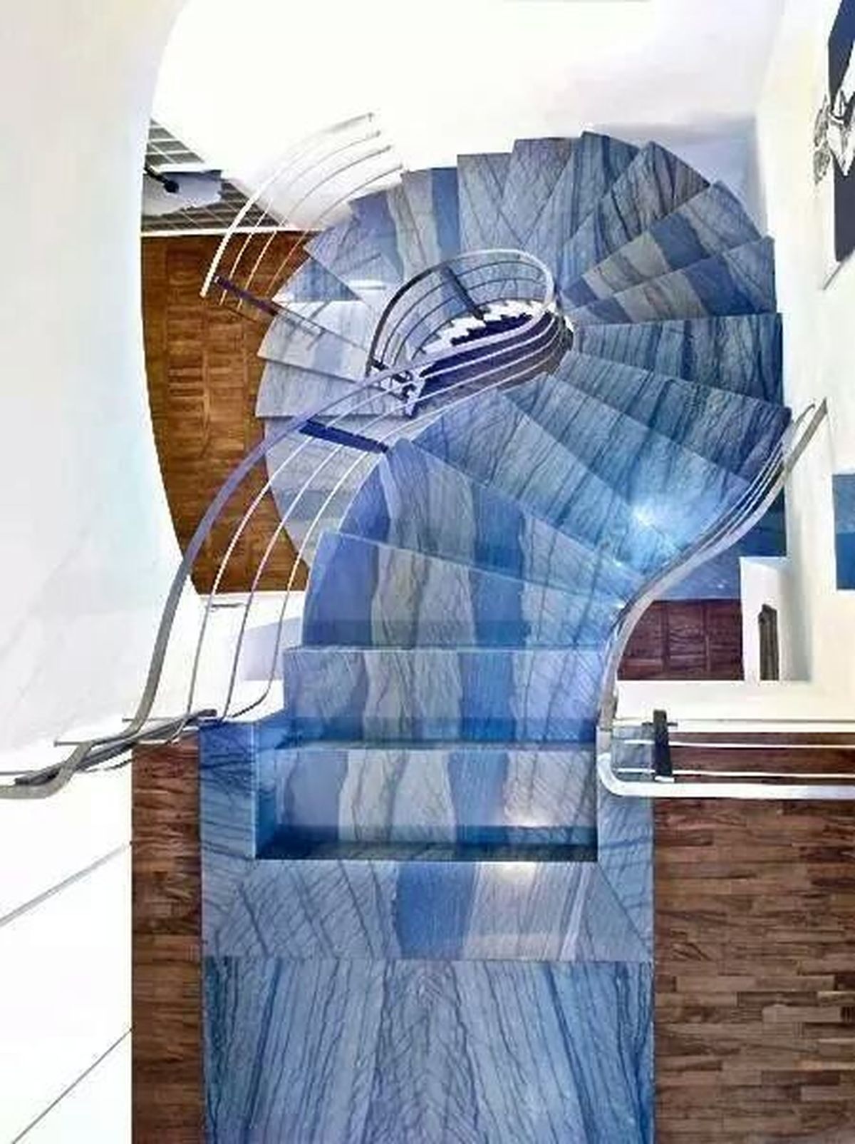 escalera marmol azul