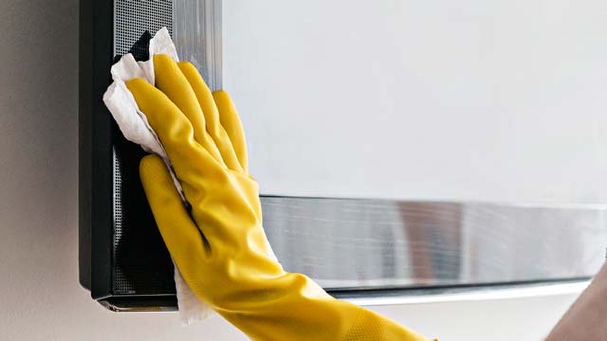 El vinagre también sirve para limpiar la pantalla del televisor