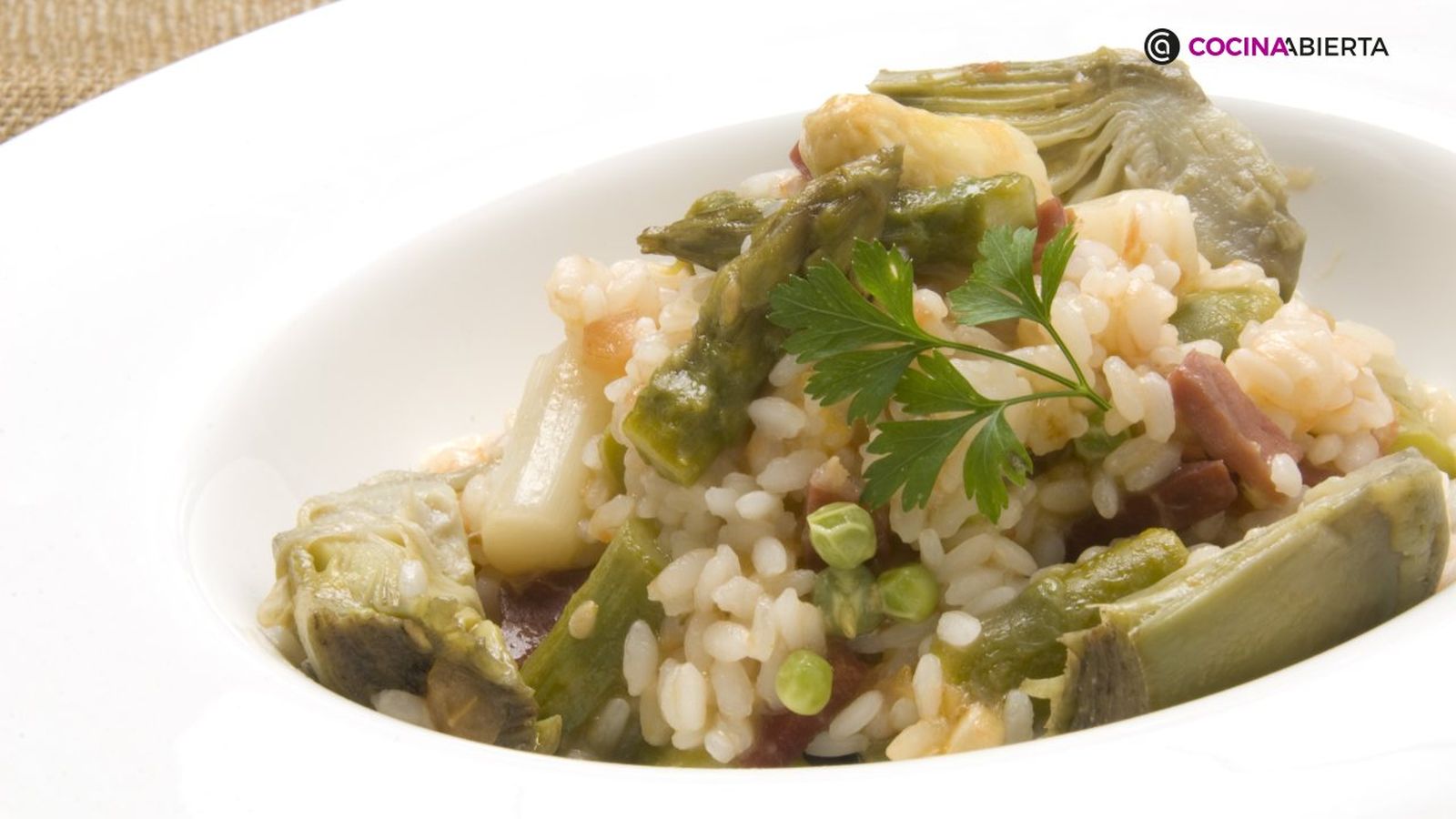 Karlos Arguiñano elabora un arroz con las mejores verduras de primavera