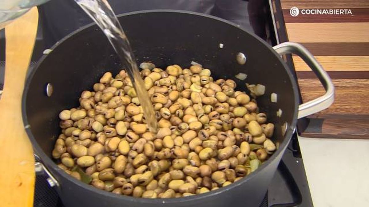 KARL7119 Potaje habas secas hierbabuena paso 3