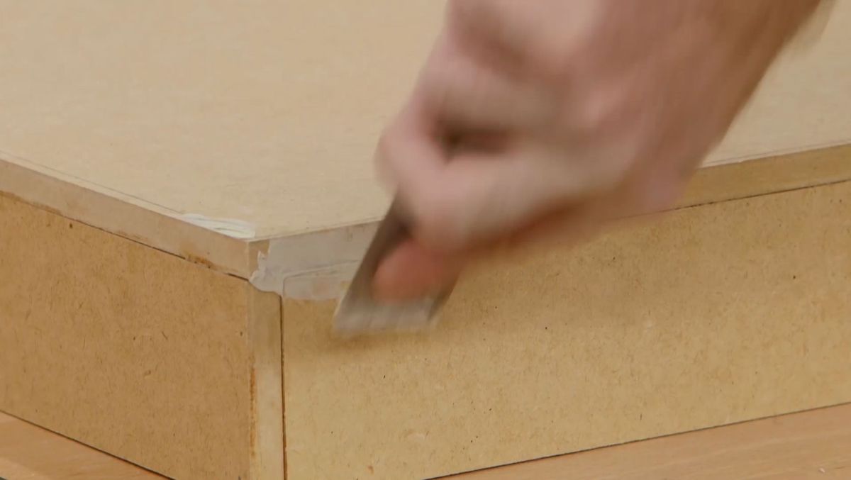 Cómo hacer un zapatero con forma de caja de zapatillas paso 7