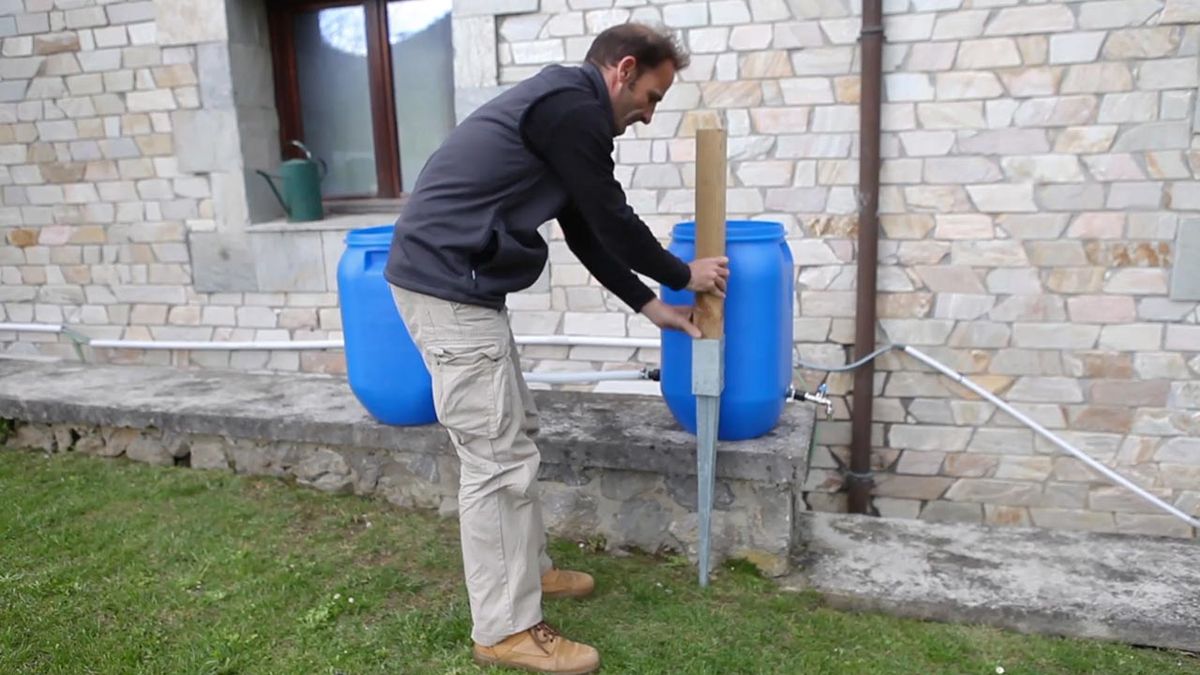 Soportes para bidones de agua paso 2