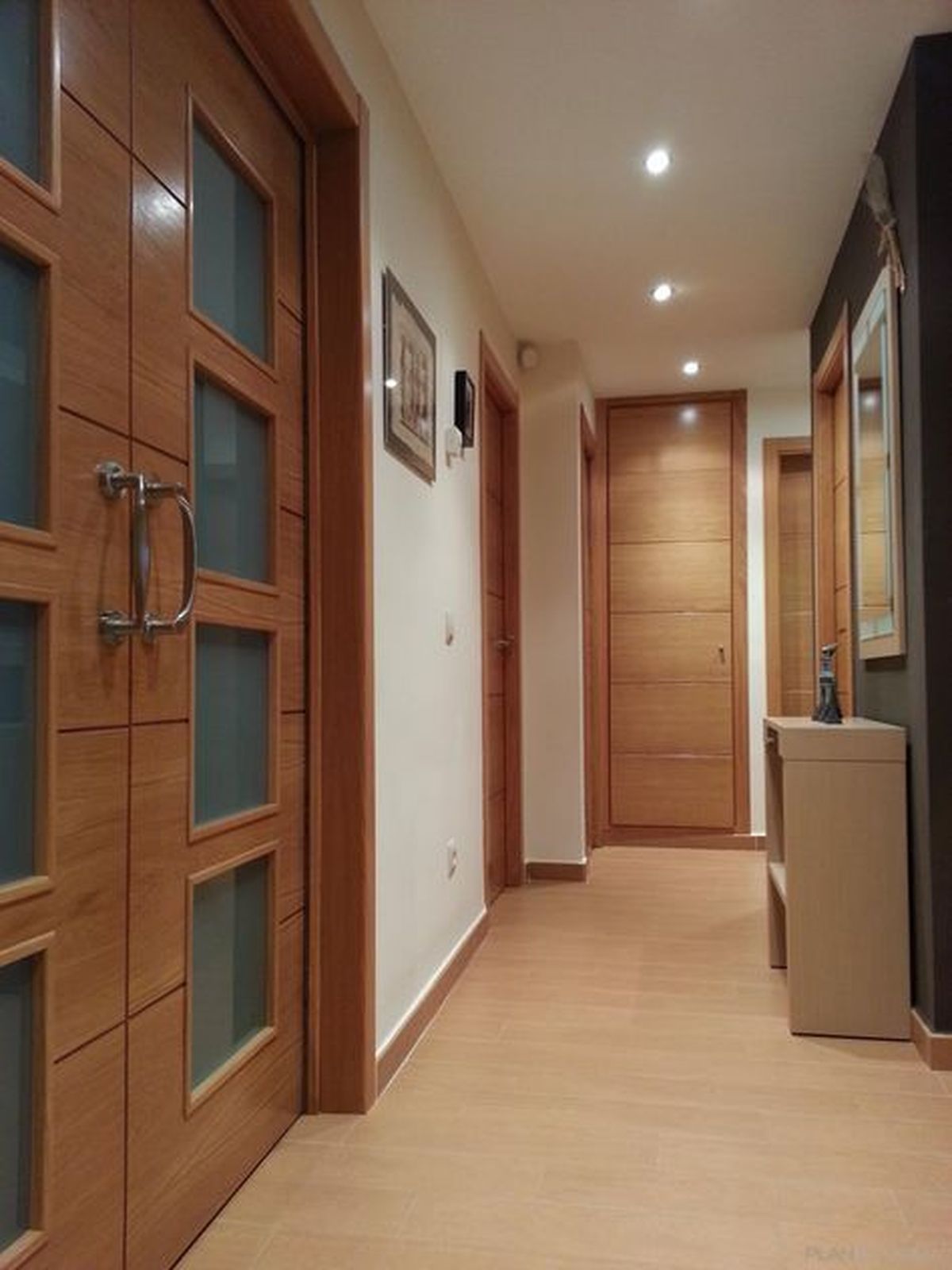 pasillo puertas marrones oscuras blanco pinterest plan reforma