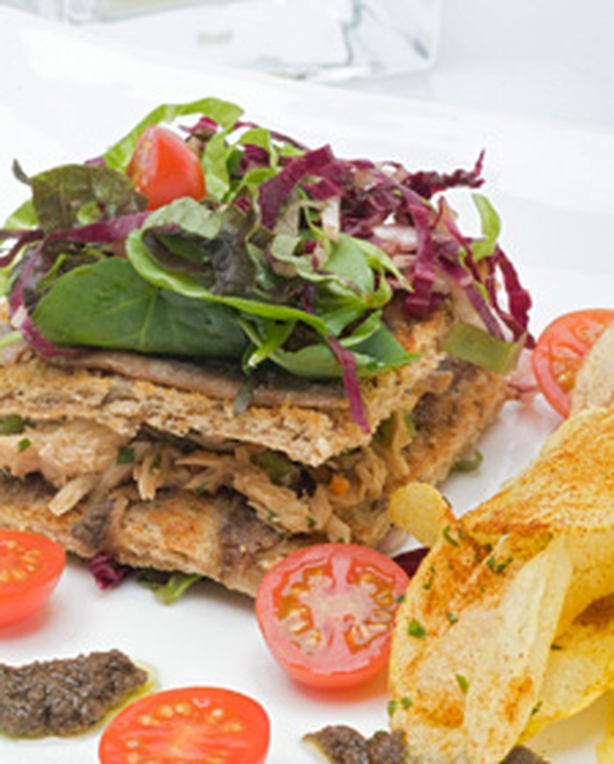 415 Sandwich de atun con pan de anchoa l