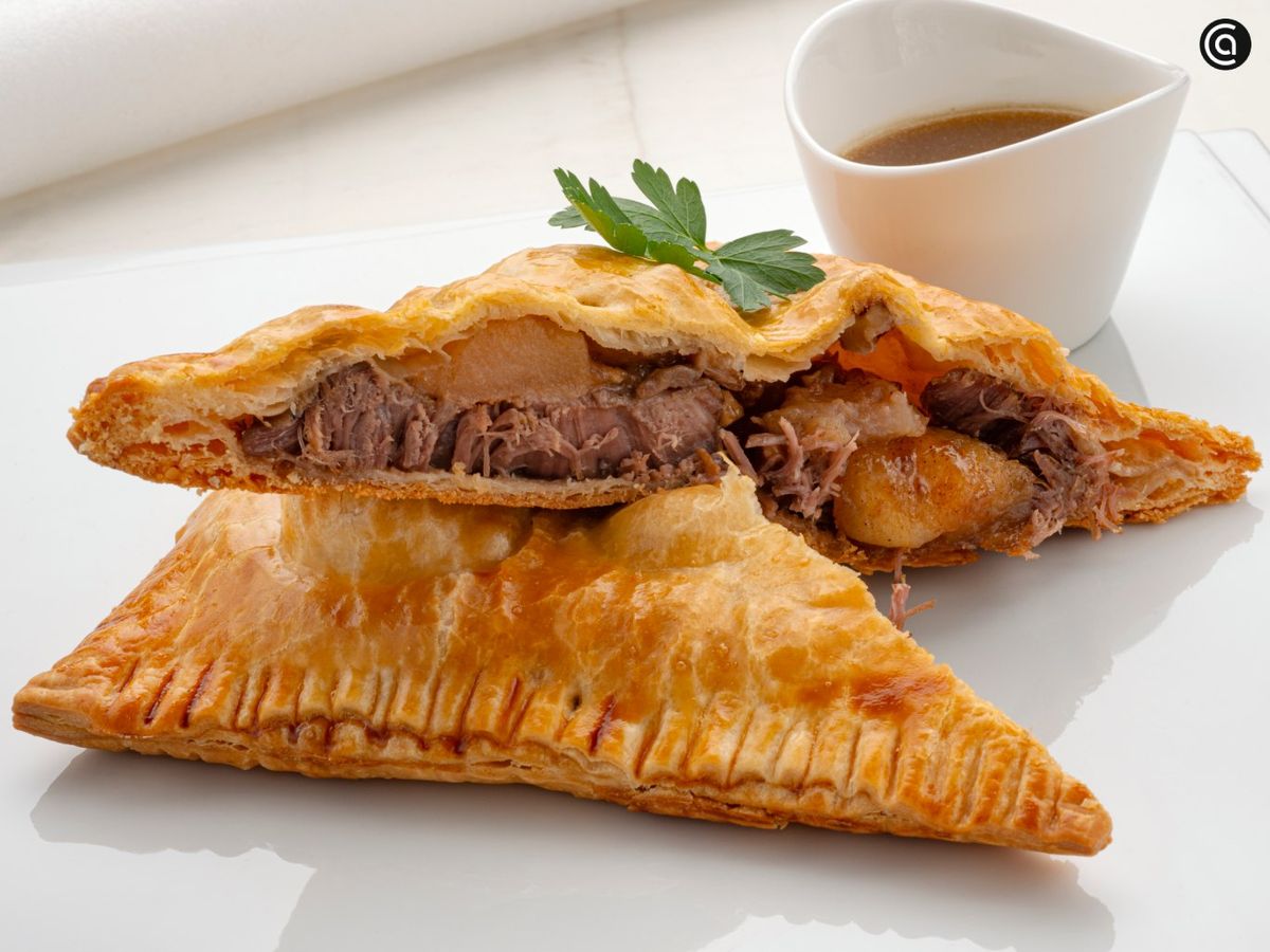 Hojaldre relleno de carrilleras y manzana, receta de Joseba Arguiñano