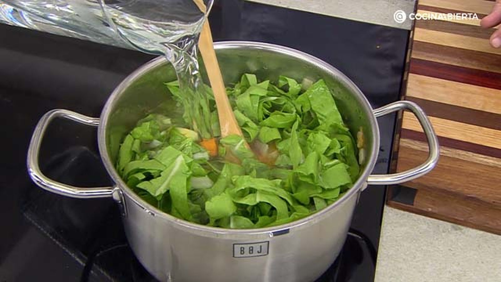 sopa de acelgas calabaza al curry karlos arguinano paso 3 KARL68190321