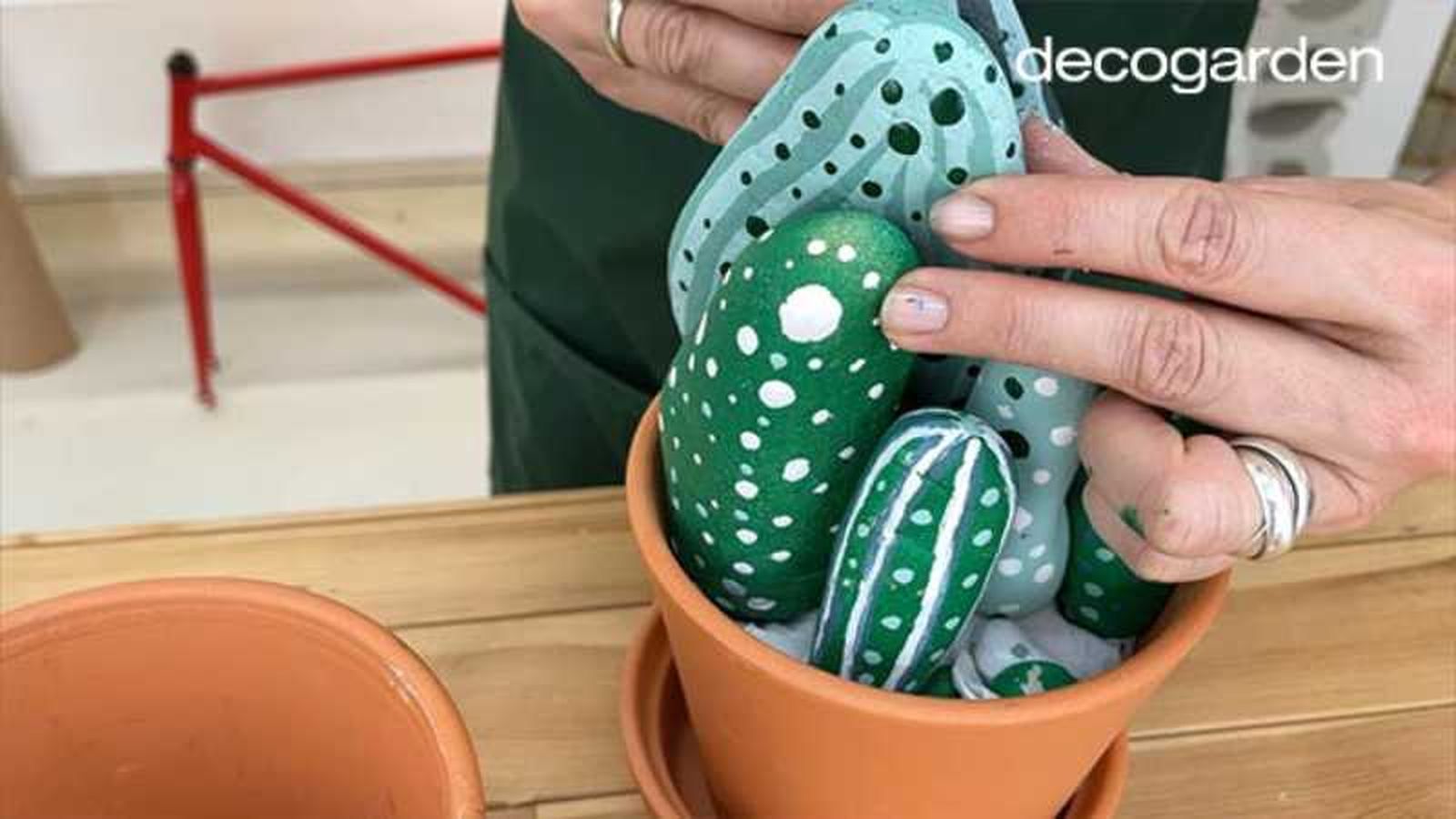 Pintar piedras como cactus. Pintar piedras como cactus.