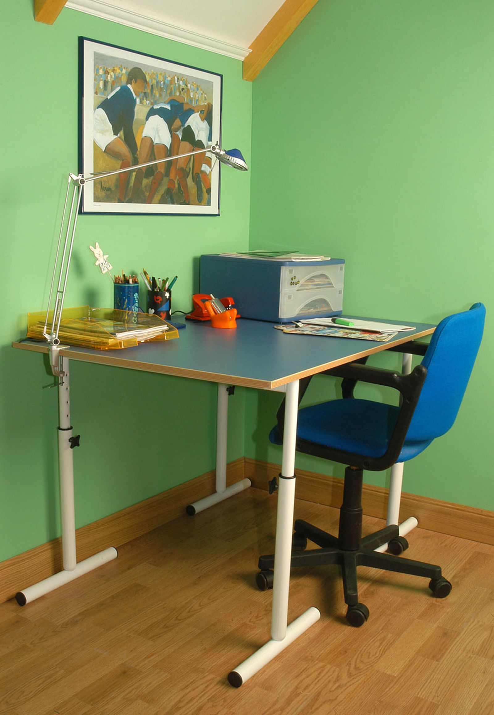 Montaje de una mesa regulable en altura