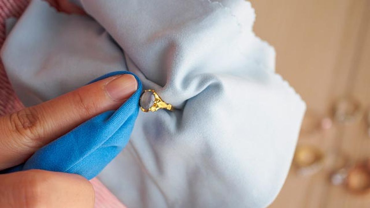 Limpieza casera de un anillo